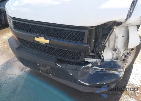 2018 Chevrolet Express 2500 Work Van z USA, uszkodzony, nr VIN 1GCWGAFG7J1344680